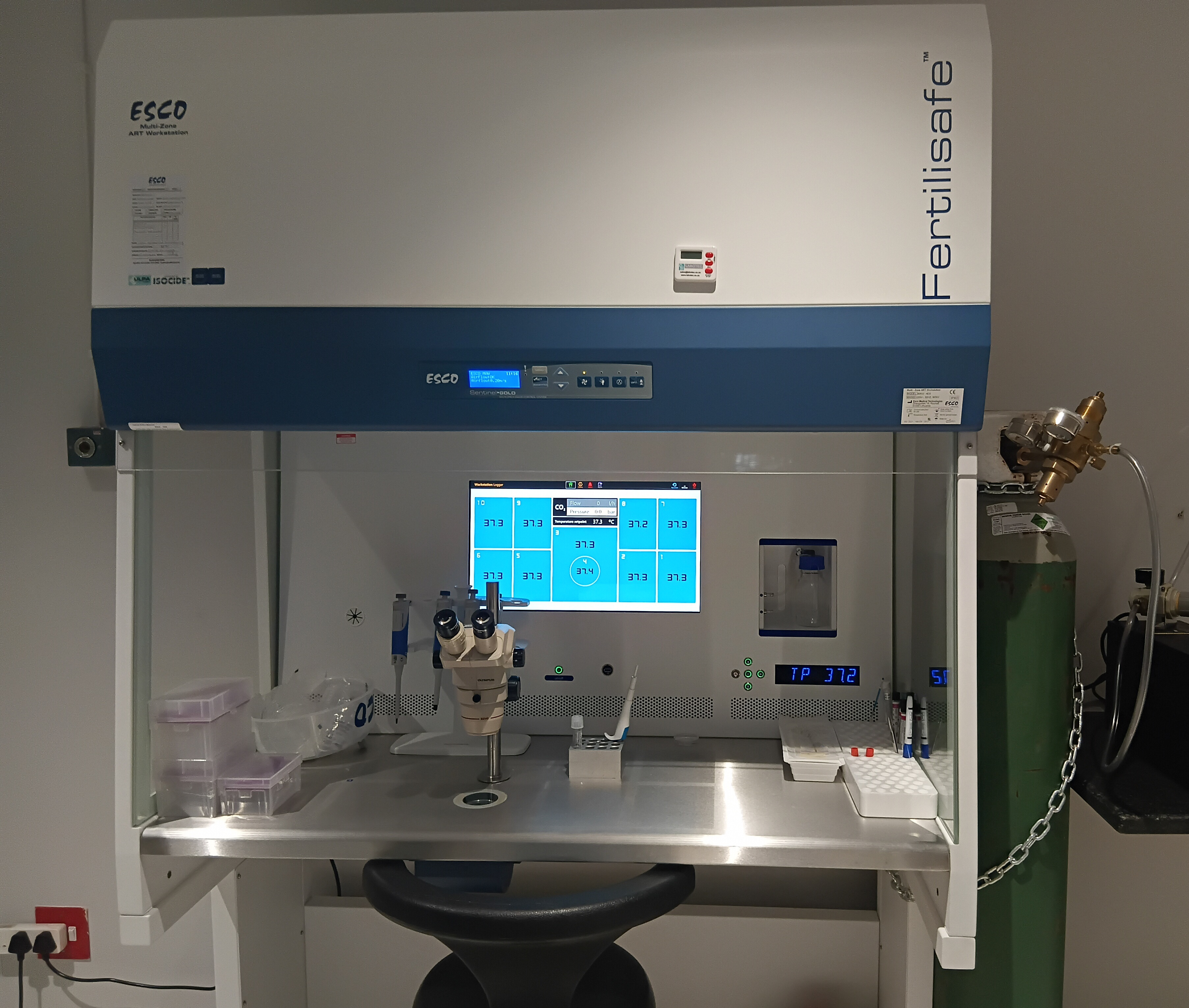 Embryo lab
